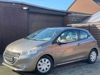 gebraucht Peugeot 208 Active KLIMA PANORAMA-GLASDACH TEMPOMAT