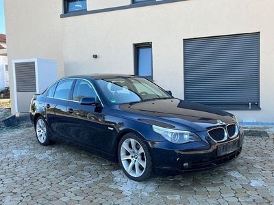 Second-hand BMW 525 Sport Line 192 CP (141 kW) 2004 Albastru Berlinǎ