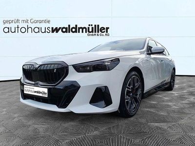 Gebraucht BMW i5 M Sport 250 kW (340 PS) 2025 Weiß Limousine