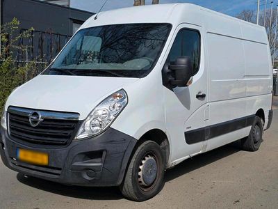 Second-hand Opel Movano 110 CP (80 kW) 2015 Alb Monovolum