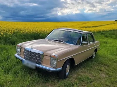 Gebraucht Mercedes W114 120 PS (88 kW) 1976 Beige Limousine
