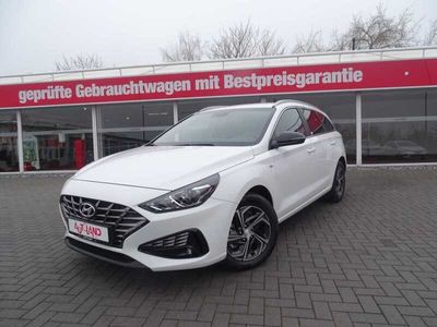 gebraucht Hyundai i30 cw 1.5 T-GDI AAC SHZ Kamera Temp Alu