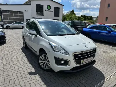 Gebraucht Peugeot 3008 Active 120 PS (88 kW) 2016 Weiß Van / Kleinbus