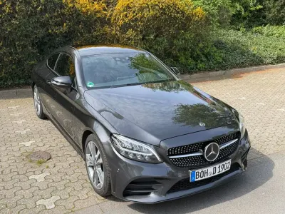 Gebraucht Mercedes C300 258 PS (189 kW) 2019 Grau Coupé