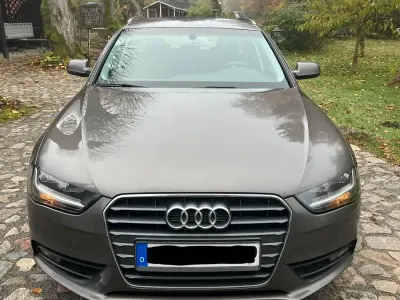 Gebraucht Audi A4 120 PS (88 kW) 2013 Grau Kombi