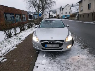 Gebraucht Peugeot 508 115 PS (84 kW) 2012 Silber Limousine