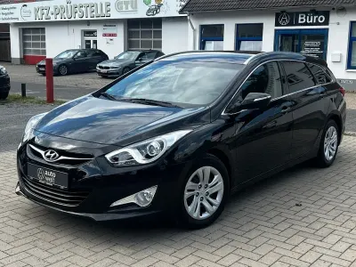 Gebraucht Hyundai i40 136 PS (100 kW) 2014 Schwarz Kombi