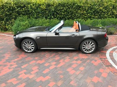 gebraucht Fiat 124 Spider Lusso 2018 Automat 140PS 15.000km