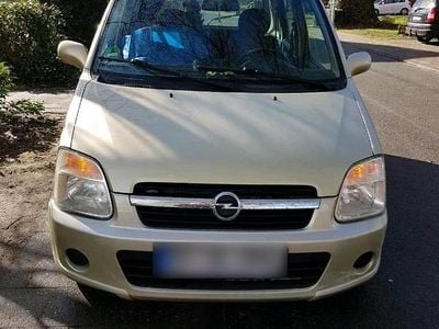 Begagnad Opel Agila 75 HK (55 kW) 2005 Guld Minibuss