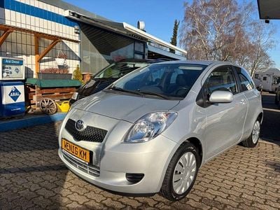 Silber Gebraucht 2007 Toyota Yaris Sol Kleinwagen | 4.350 € (Etwas zu teuer)