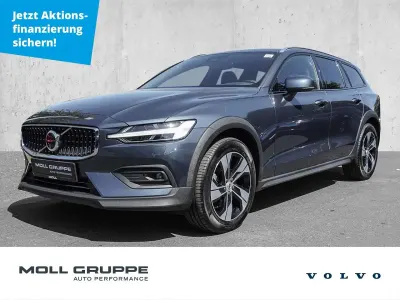 Gebraucht Volvo V60 CC Ultimate 197 PS (144 kW) 2024 Blau Kombi