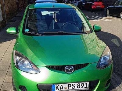 Second-hand Mazda 2 Inclusive 75 CP (55 kW) 2009 Verde Hatchback