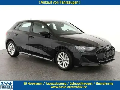 Gebraucht Audi A3 Ambiente 150 PS (110 kW) 2024 Schwarz Limousine