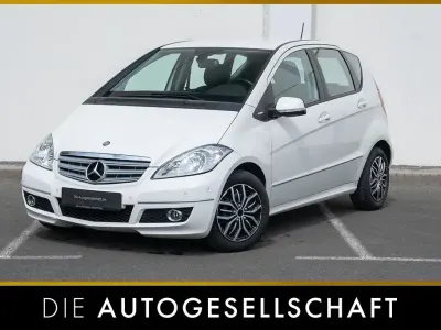 Używany Mercedes A160 Avantgarde 95 KM (69 kW) 2012 Biały Sedan/Limuzyna