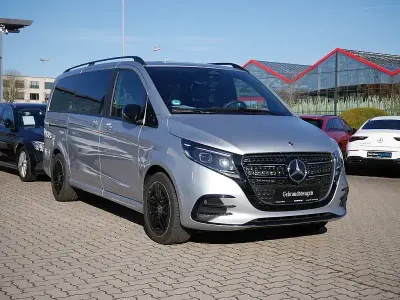 Gebraucht Mercedes V300 AMG 237 PS (174 kW) 2025 Silber Van / Kleinbus