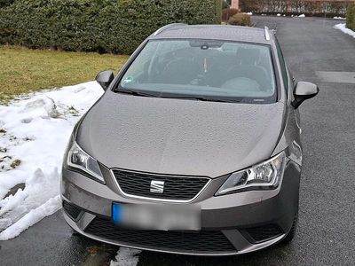 Grau Gebraucht 2016 Seat Ibiza ST Kombi | 7.500 € (Fairer Preis)