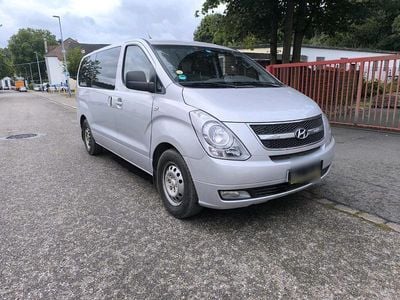Hyundai H-1