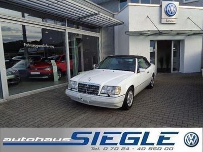 Usata Mercedes E320 220 CV (161 kW) 1994 Bianco Cabrio