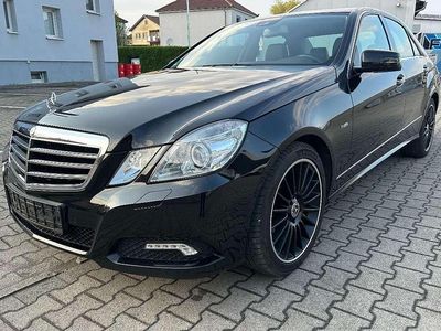 Second-hand Mercedes E200 Avantgarde 184 CP (135 kW) 2010 Negru Berlinǎ