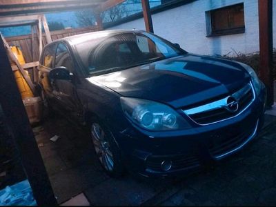 Begagnad Opel Signum 150 HK (110 kW) 2005 Blå Halvkombi