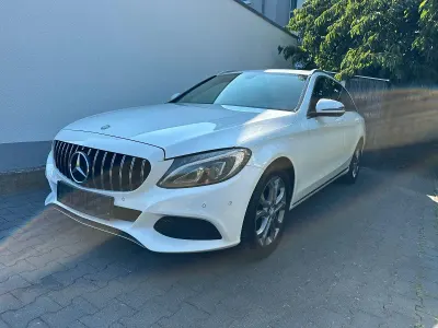Gebraucht Mercedes C180 Avantgarde 116 PS (85 kW) 2015 Weiß Kombi