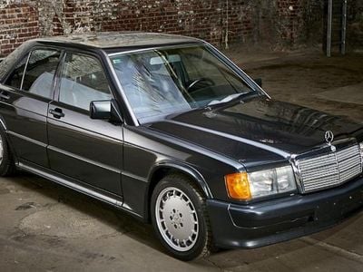 Gebraucht Mercedes 190 150 PS (110 kW) 1985 Schwarz Limousine