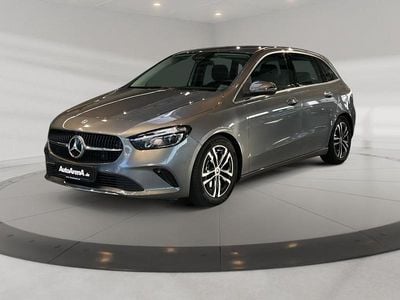 Gebraucht Mercedes B180 Progressive 136 PS (100 kW) 2024 Mountaingrau metallic Van / Kleinbus