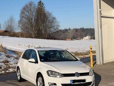 Gebraucht VW Golf VII Highline 122 PS (89 kW) 2013 Weiß Kleinwagen