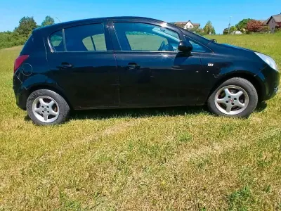 Gebraucht Opel Corsa 95 PS (69 kW) 2008 Schwarz Kleinwagen