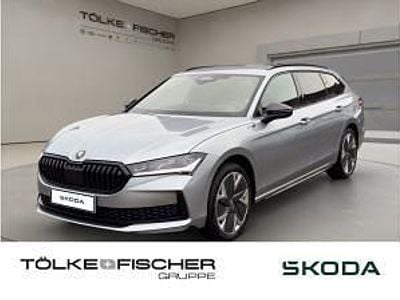 Neu Skoda Superb SportLine 150 PS (110 kW) 2025 Silber Kombi