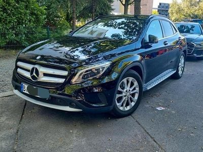 Mercedes GLA180