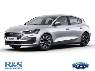 Neu Ford Focus Titanium 125 PS (91 kW) 2025 Silber Limousine