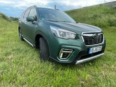 Gebraucht Subaru Forester Platinum 150 PS (110 kW) 2020 Grün SUV