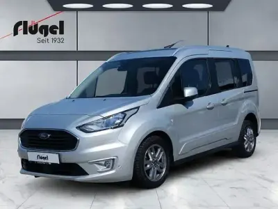 Używany Ford Tourneo Connect Titanium 120 KM (88 kW) 2022 Srebrny Minivan