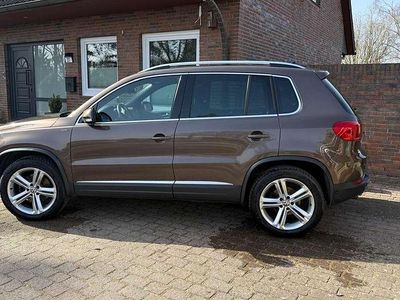 Gebraucht VW Tiguan LOUNGE 179 PS (131 kW) 2015 Braun SUV