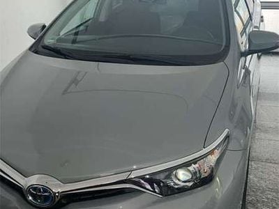 Toyota Auris Hybrid