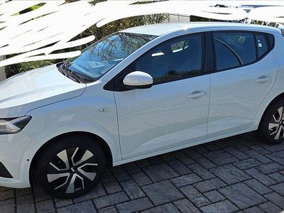 Begagnad Dacia Sandero Expression 101 HK (74 kW) 2024 Vit Sedan