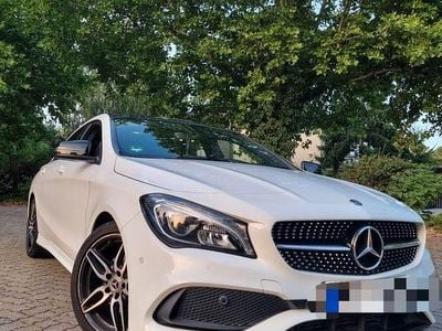 Mercedes CLA200