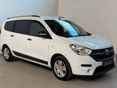 Gebraucht Dacia Lodgy 116 PS (85 kW) 2021 Weiß Van / Kleinbus