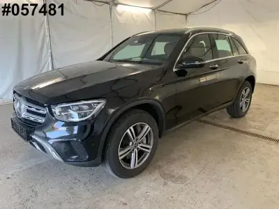 Gebraucht Mercedes GLC300e AMG 306 PS (225 kW) 2022 Obsidianschwarz  metalliclack SUV