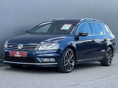 Usata VW Passat R-line 170 CV (125 kW) 2012 Blu Station wagon