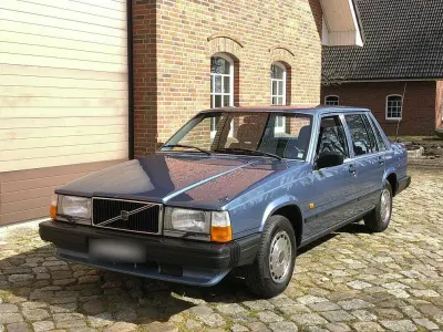Gebraucht Volvo 740 110 PS (80 kW) 1985 Blau Limousine