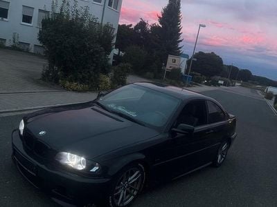 BMW 323