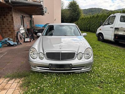 Mercedes E220