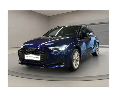 Gebraucht Audi A3 S-Line 150 PS (110 kW) 2025 Blau Limousine