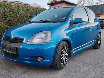 Usata Toyota Yaris 106 CV (77 kW) 2002 Blu Utilitaria
