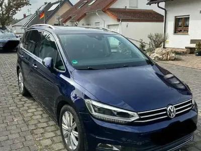 Gebraucht VW Touran Highline 190 PS (139 kW) 2016 Blau Van / Kleinbus