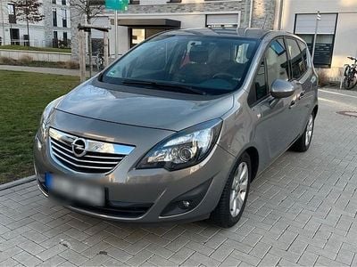 Gebraucht Opel Meriva 101 PS (74 kW) 2010 Braun Van / Kleinbus