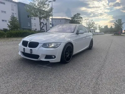 Gebraucht BMW 330 Cabriolet M Sport 231 PS (169 kW) 2008 Weiß Cabrio