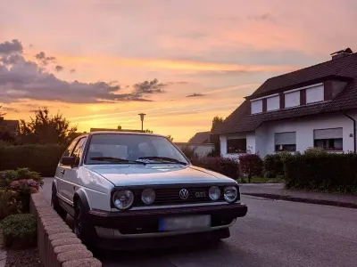 Gebraucht VW Golf II GTI 112 PS (82 kW) 1985 Weiß Kleinwagen